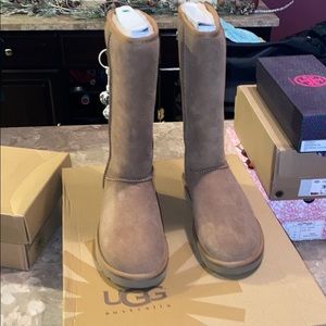 Women’s tall Ugg’s